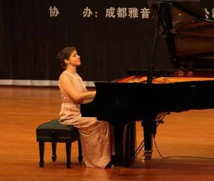 【回顾】2017八大胜亚洲音乐奖学金绵阳师范学院颁奖仪式暨八大胜海外艺术家Inna Faliks钢琴音乐会及大师班讲座圆满结束！