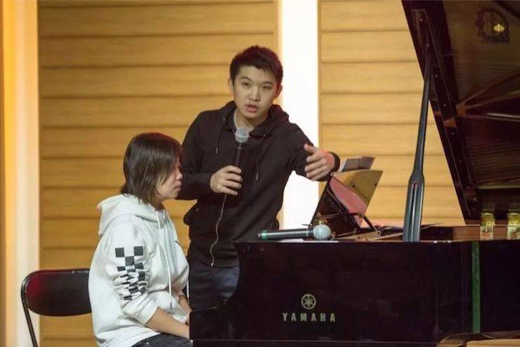 【精彩回顾】2018八大胜亚洲音乐奖学金吉林艺术学院颁仪式--暨八大胜艺术家鲍释贤钢琴独奏音乐会及大师班圆满结束