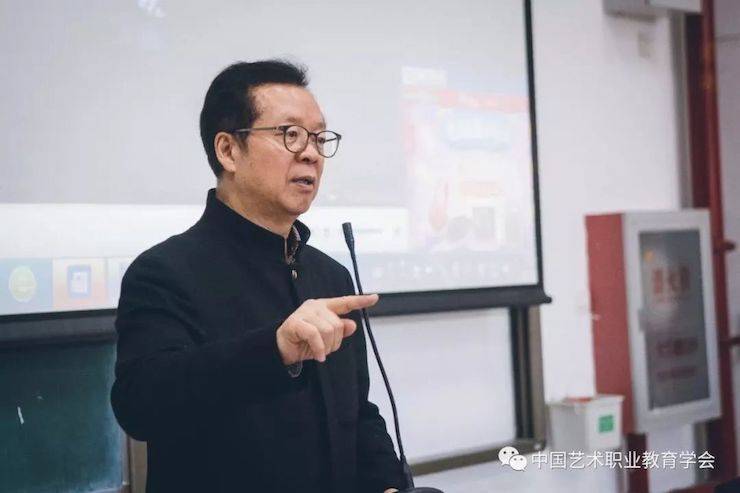 八大胜跨界钢琴及八大胜舞蹈教育课件助力“CEFA艺术教育高级人才研修班——中国古典舞身韵课”